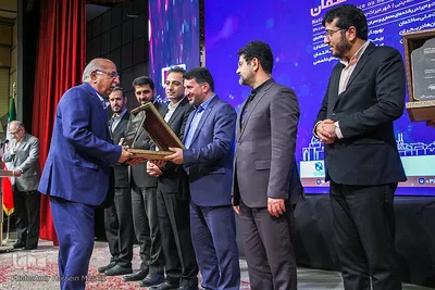 تجلیل از مهندسان پیشکسوت ساختمان و اجلاس ملی سازندگان حرفه ای مسکن و ساختمان در یزد