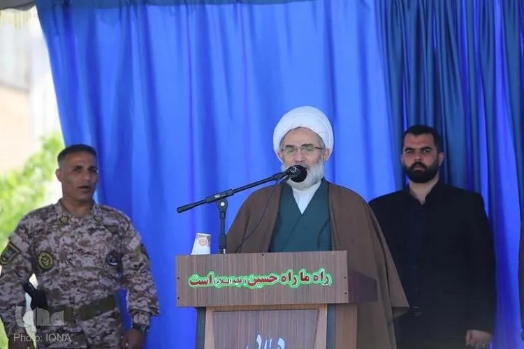 آموزه‌های قرآن پشتوانه یگان‌های نظامی ایران است