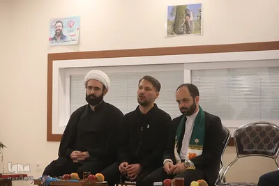کاروان زیر سایه خورشید در منزل شهید لاریجانی