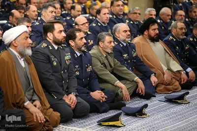 دیدار فرماندهان نیروی هوایی و پدافند هوایی ارتش با رهبر انقلاب