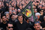 دسته عزاداری عصر عاشورا در زنجان