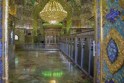 ۱۵ اردیبهشت؛ روز شیراز