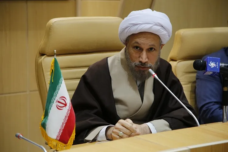 تحول را از خودمان آغاز كنیم/ انقلاب اسلامی تك‌بعدی و محدود نیست