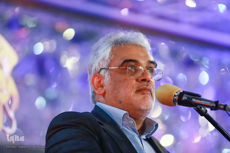 نهضت انقلاب اسلامی مانع بزرگ نظام سلطه است