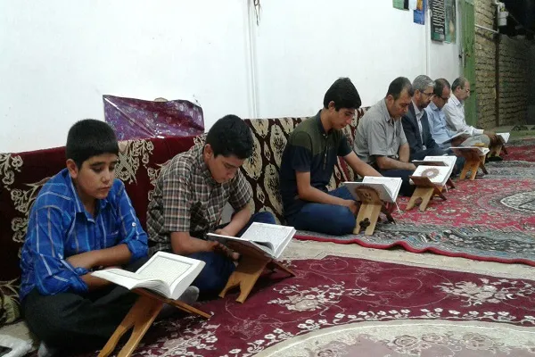 جلسه قرآن مؤسسه آل‌یاسین سجاس برگزار شد