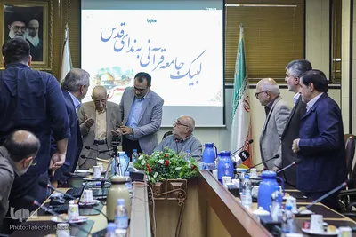 نشست لبیک جامعه قرآنی به ندای قدس