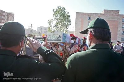 تشییع پیکرهای پاک و مطهر دو شهید گمنام دوران دفاع مقدس در مجتمع فرهنگی ورزشی فجر سپاه اهواز