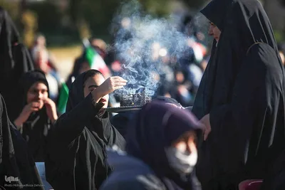 مراسم بدرقه 300 دانش‌آموز دختر در سفر به مناطق عملیاتی جنوب