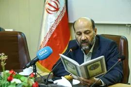 غلامرضا امیرخانی رئیس کتابخانه و مرکز اسناد ملی