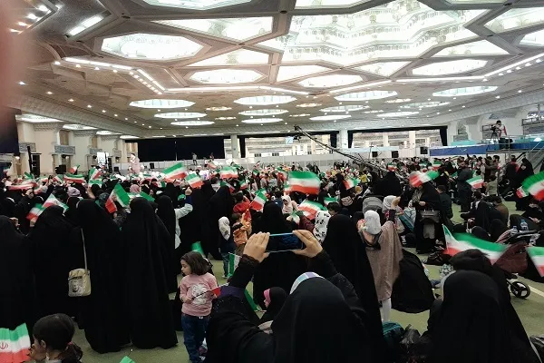 شب شاد نمایشگاه قرآن با همخوانی «عزیزم حسین» و «آقای مهربان»