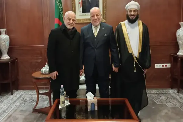 Belmehdi reçoit deux membres du jury du concours coranique international d'Alger