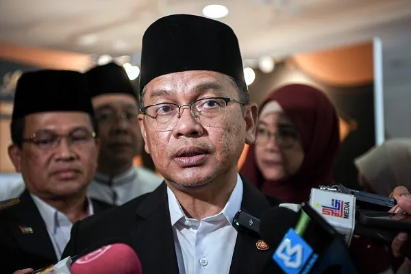 Malaysia Establishes Dedicated Hotline for Reporting Insults to Islam