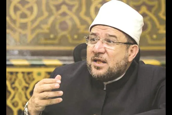 الأوقاف المصرية: مصاب كورونا تحرم عليه الصلاة في المسجد