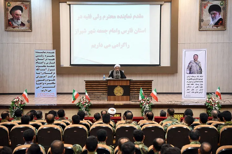 مسئولان مطابق افراد كم درآمد زندگی كنند