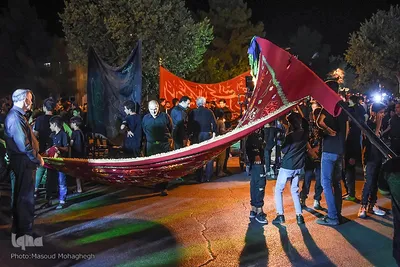 حرکت دستجات عزاداری در خیابان‌های شهر سمنان‎