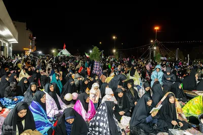 احیای شب بیست‌وسوم ماه رمضان در اصفهان