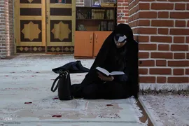 کرسی تلاوت قرآن در دانشگاه هنر اسلامی تبریز‎