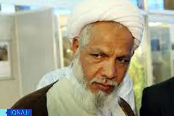 جوانان تحت تأثیر شعارهای تبلیغاتی دشمن قرار نگیرند