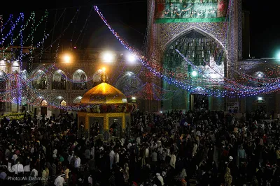 حرم امام رضا(ع) در شب میلاد مهربانش