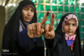 جلوه‌هایی از حضور پرشور مردم در ساعات پایانی انتخابات