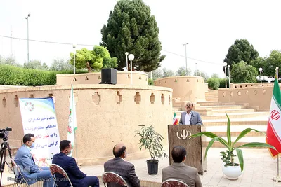 نشست خبری شهردار و اعضای شورای اسلامی باغ شهر شاهدیه یزد‎