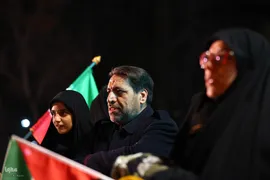 اجتماع قرآنیان اصفهان در بیعت با رهبر معظم انقلاب اسلامی