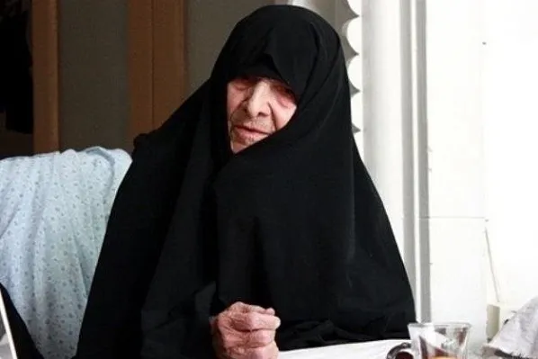 “Махзан-ул-ирфон”, аввалин ва танҳо тафсири занонаи Қуръони Карим