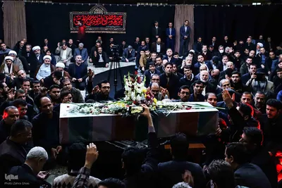 تشییع پیکرهای مطهر شهدای گمنام در میان دانشگاهیان تبریز