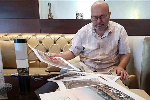 Fotoğraflarıyla Müslüman halkları yakınlaştırmayı hedefliyor