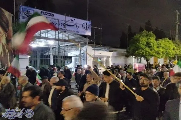 شب‌های وفاداری در بابلسر؛ شکوه اجتماع مردمی در میدان شهدا و بیعت با رهبری