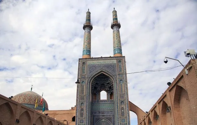 فراموشی ماهیت مسجد نبوی در پی گرایش به مساجد مجلل اموی در عصر حاضر