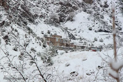 اولین برف زمستانی در روستای رزگ