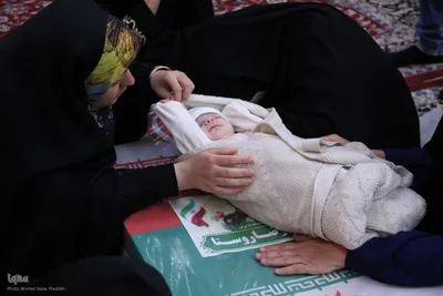 وداع با ۱۲ شهید جنگ رمضان استان فارس در حرم شاهچراغ(ع)