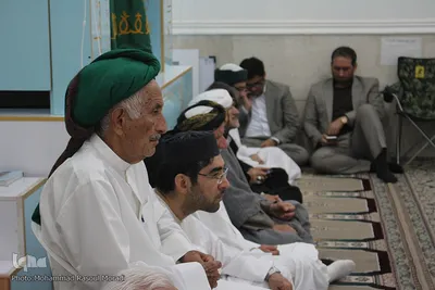 کاروان زیر سایه خورشید در روستای بستک
