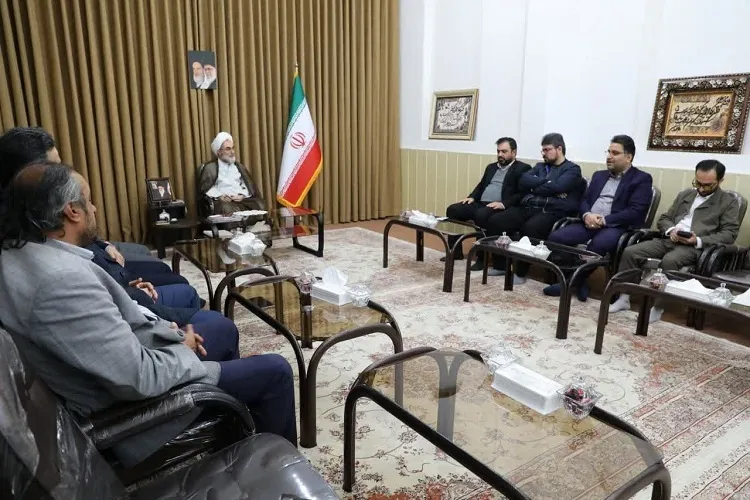رسانه‌های ایران بر مبنای اصول دینی حرکت می‌کنند
