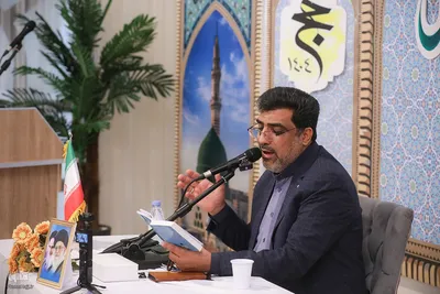 کمیل با شکوه زائران ایرانی در کنار حرم نبوی(ص)
