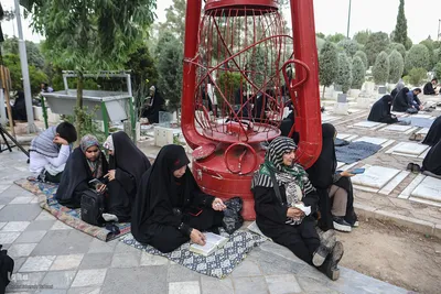 مراسم پرفیض دعای عرفه در گلزار شهدا تهران