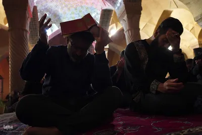 احیای شب 21 رمضان در مسجد وکیل شیراز