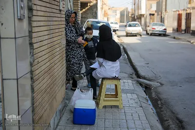 اجرای طرح واکسیناسیون خانه به خانه در مشهد
