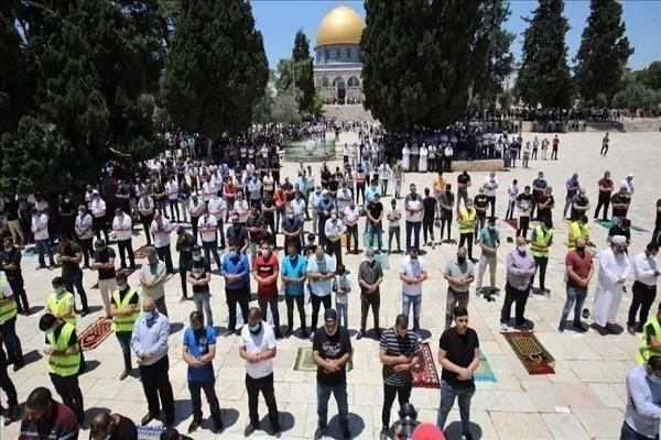 15 ألف صلوا الجمعة في المسجد الأقصى