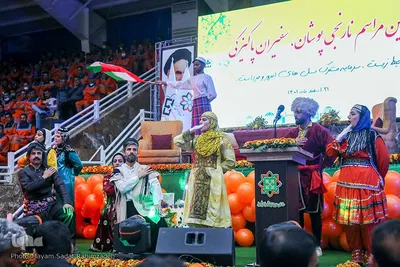 نارنجی پوشان، سفیران پاکیزگی