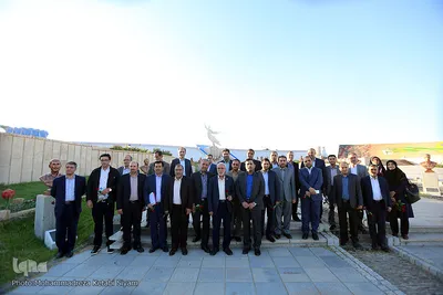 ⁨بازدید روسای جهاد دانشگاهی از باغ موزه همدان