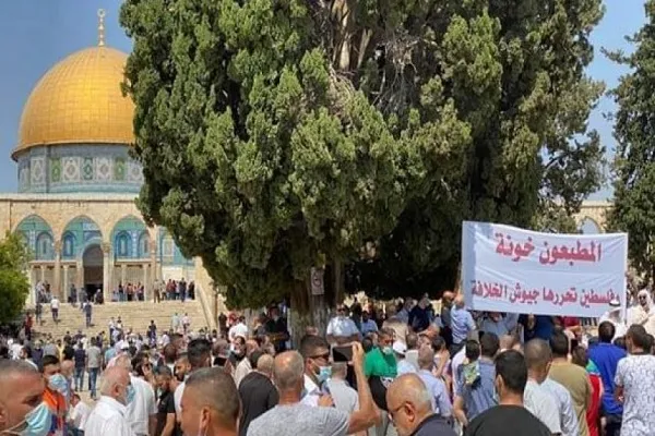Filistinliler  işgalci rejimle uzlaşmaya karşı Mescid-i Aksa'da gösteri yaptı