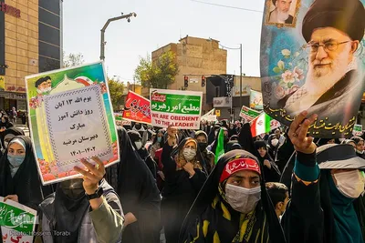 روز مبارزه با استکبار جهانی در شهرکرد