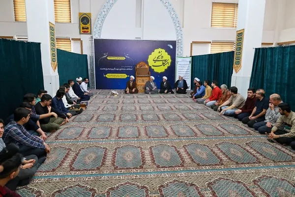 اعتکاف دانشجویی در مسجد دانشگاه علوم پزشکی تبریز