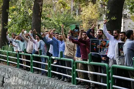 تجمع اعتراض آمیز دانشجویان به کشتار مسلمانان میانمار