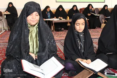 محفل جزء خوانی بانوان در مکتب نرجس (س) بیرجند