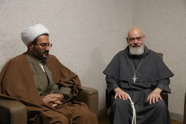 آماده همکاری برای توسعه وقف در حوزه بین‌الملل هستیم