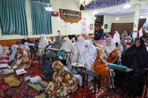 حضور امام جمعه تبریز در جمع معتکفین مسجد امیرالمومنین (ع) شهرک ارم