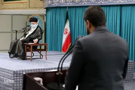 دیدار نخبگان و استعدادهای برتر تحصیلی با رهبری